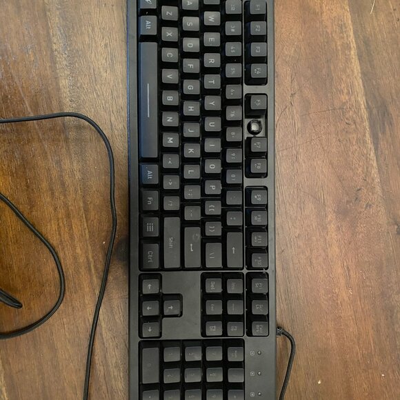 Computer Keyboard - Picture 1 of 4